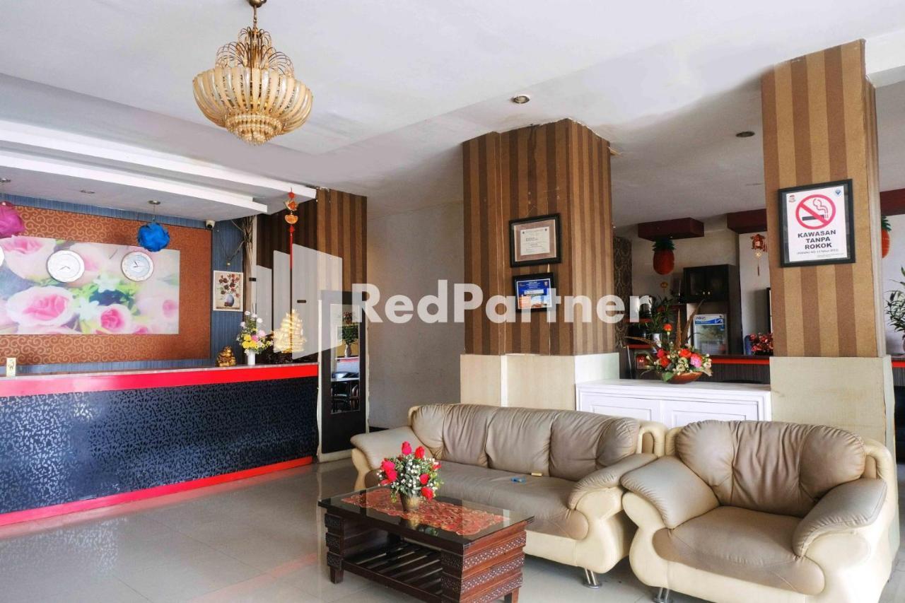 Hotel Permata Makassar Mitra Reddoorz Balangberu Eksteriør billede