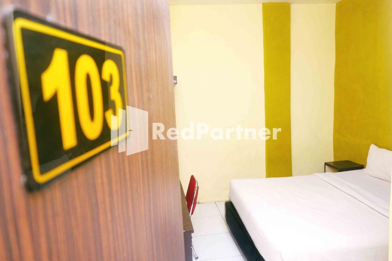 Hotel Permata Makassar Mitra Reddoorz Balangberu Eksteriør billede