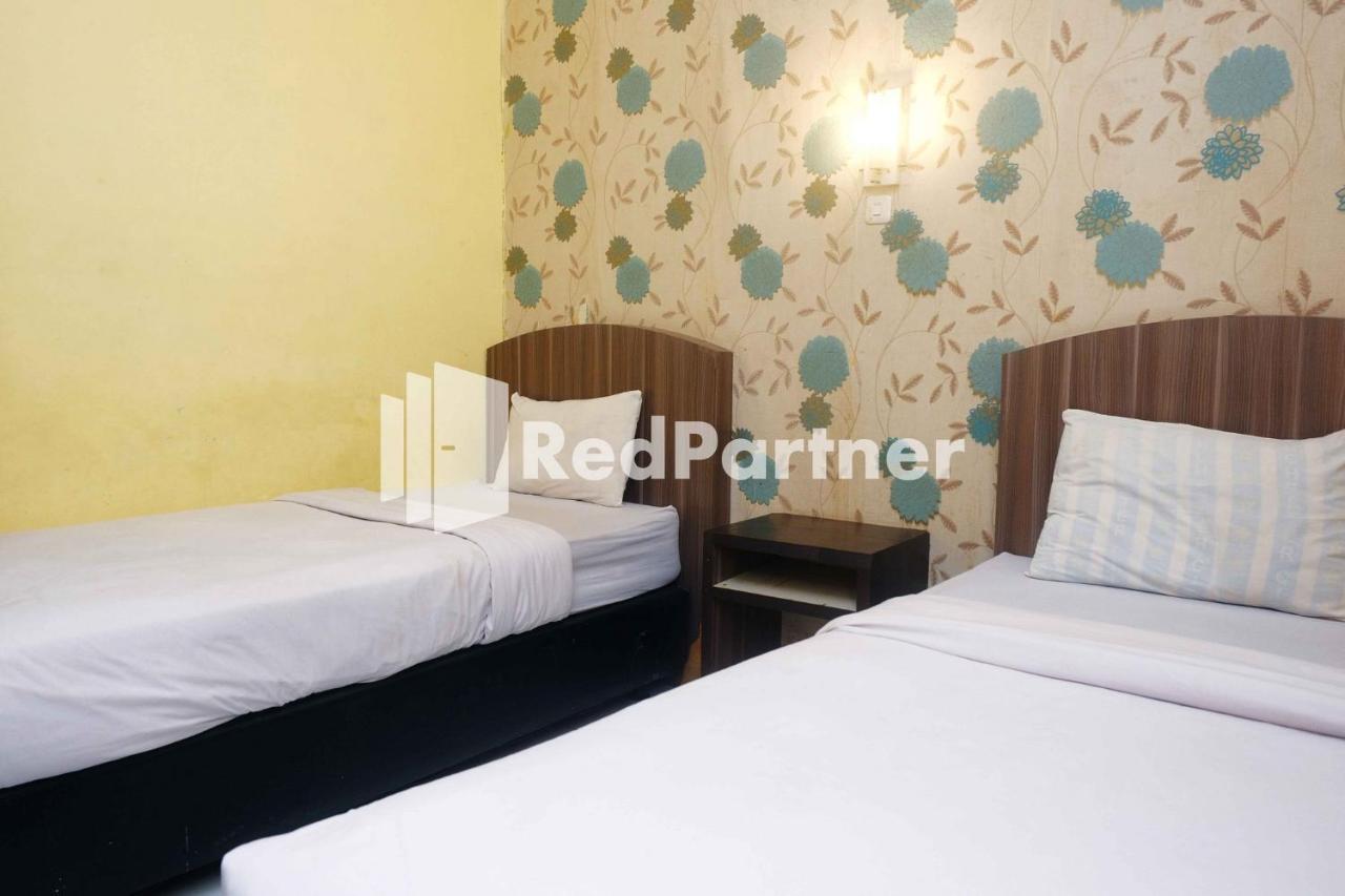 Hotel Permata Makassar Mitra Reddoorz Balangberu Eksteriør billede